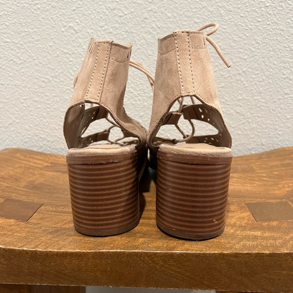 Mossimo Heels - Picture 6 of 6